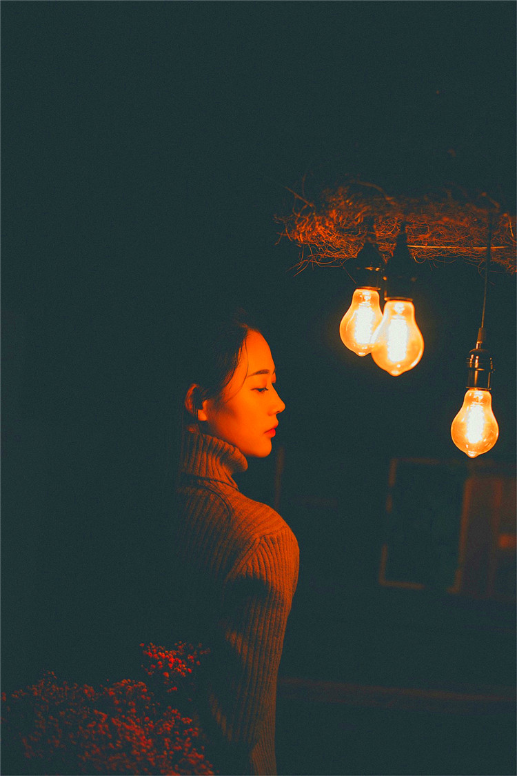 DƬ