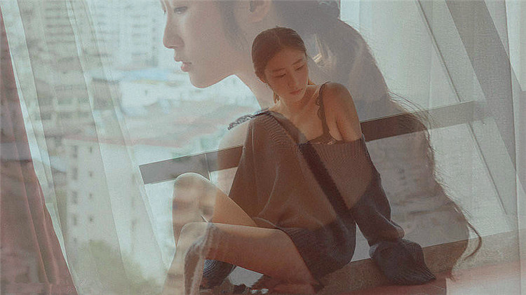 DƬ